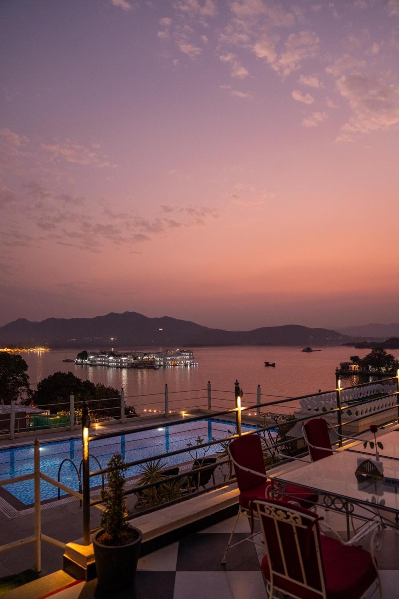 Hotel Udaigarh - Udaipur Exterior foto